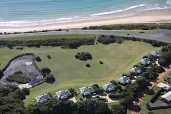 Apollo Bay Cottages - Tourism Brisbane 0