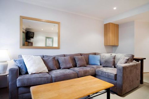 Lhotsky Apartments - Brisbane Tourism 6