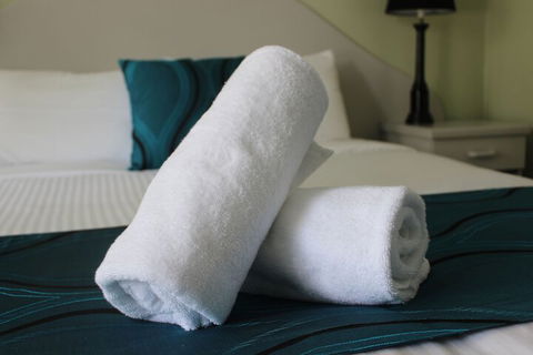 High Mountains Motor Inn - Brisbane Tourism 5