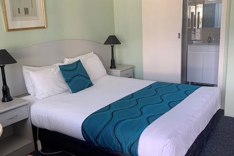 High Mountains Motor Inn - Brisbane Tourism 7