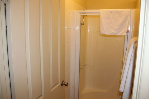 Nireeda Apartments Geelong - Tourism Brisbane 6