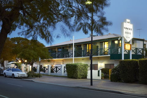 Windsor Lodge Como - Tourism Brisbane 1