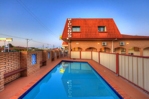 Midlands Motel - Brisbane Tourism 3
