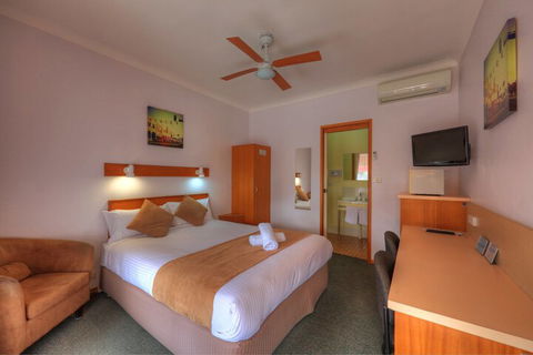 Midlands Motel - Brisbane Tourism 7