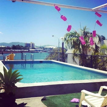 Adventurers Resort - Hostel - Tourism Brisbane 1
