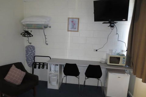 Norfolk Motor Inn - Tourism Brisbane 6