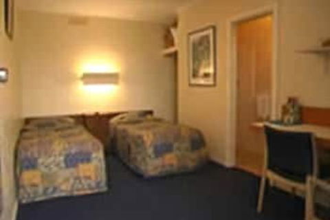 Norfolk Motor Inn - Tourism Brisbane 3