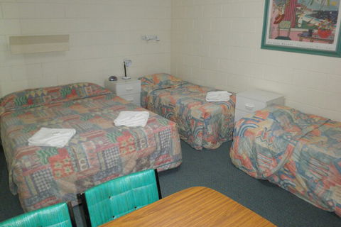 Norfolk Motor Inn - Tourism Brisbane 4