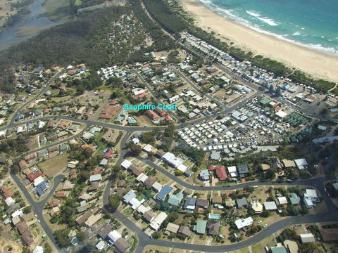 Sapphire Court Holiday Units - Tourism Brisbane 0