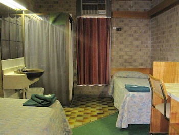 Desert Rose Inn Alice Springs - Brisbane Tourism 6