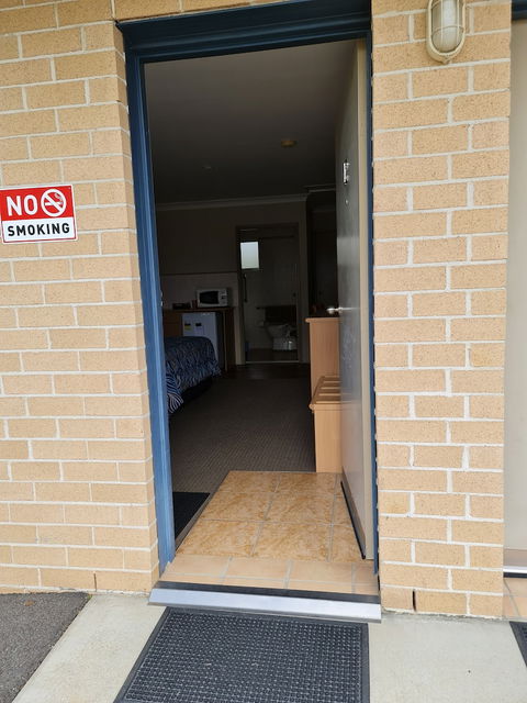 Edward Parry Motel & Apartments - Tourism Brisbane 2