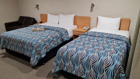 Edward Parry Motel & Apartments - Tourism Brisbane 6