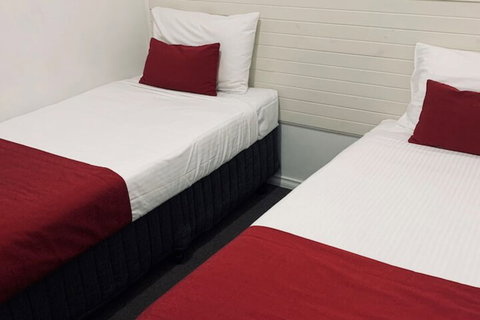 Ashton Motel - Brisbane Tourism 6