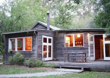 Allenvale - Tourism Brisbane 0