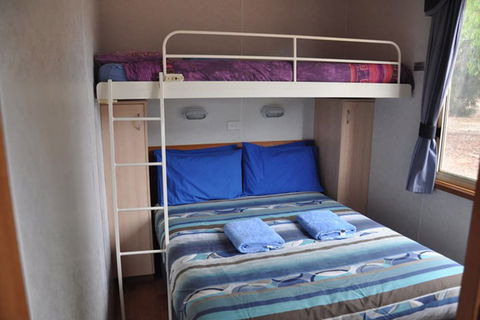 Western KI Caravan Park - Tourism Brisbane 3