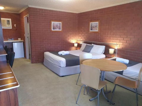Junction Motel Wagga - Tourism Brisbane 4