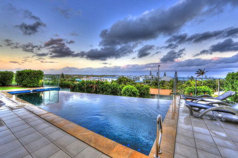 Rainbow Sea Resort - Tourism Brisbane 1