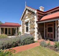 Trafalgar Premium Vintage Suites - Brisbane Tourism