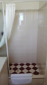 Anchorage Guest House - Tourism Brisbane 3