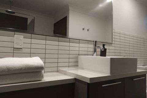 Glenelg Gateway Apartments - Brisbane Tourism 7
