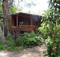 Samurai Beach Bungalows Port Stephens YHA - Brisbane 4u