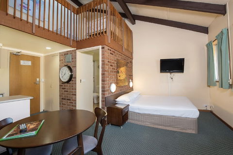 Alpine Gables - Tourism Brisbane 6