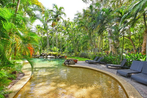 Golden Sands Beachfront Apartment Resort - Tourism Brisbane 4