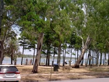 Sylvan Beach Resort - Tourism Brisbane 0