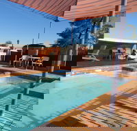 Bishop's Lodge Motor Inn - Brisbane Tourism