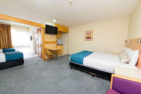 Airolodge International - Tourism Brisbane 6
