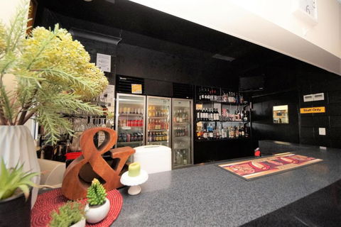 Parkside Motel - Tourism Brisbane 3