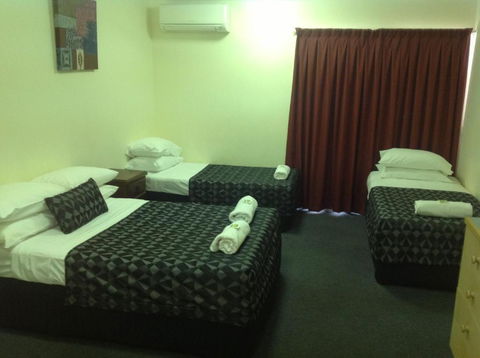 Parkside Motel - Tourism Brisbane 4