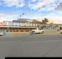 Grand Central Accommodation BB Cobden - Brisbane Tourism