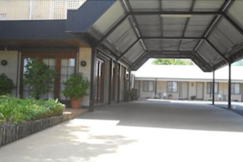 All Seasons Motor Lodge - Tourism Brisbane 1