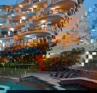 Meridian Alex Beach Apartments - Brisbane 4u