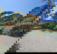 Reef Resort Motel