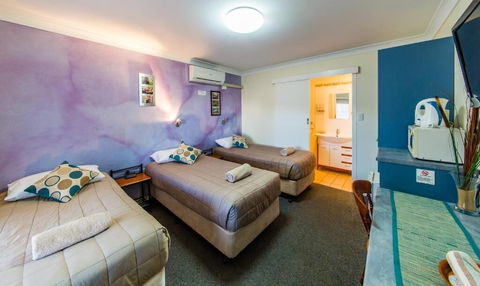 Kingaroy Country Motel - Tourism Brisbane 3
