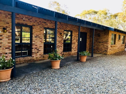 Beulah By The Lake - Brisbane Tourism 6