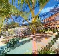 Mollymook Seascape Motel  Apartments - Brisbane Tourism