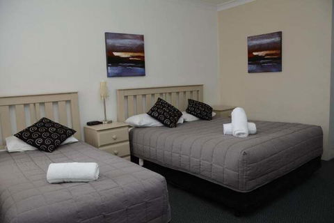Ben Chifley Motor Inn - Tourism Brisbane 7