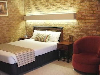 Jolly Swagman Motor Inn Holbrook - Tourism Brisbane 6