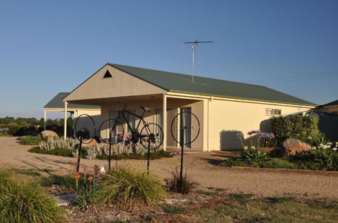Milawa Muscat Retreat B&B - Brisbane Tourism 6