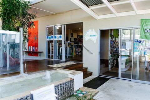 Noosa Flashpackers - Hostel - Brisbane Tourism 2