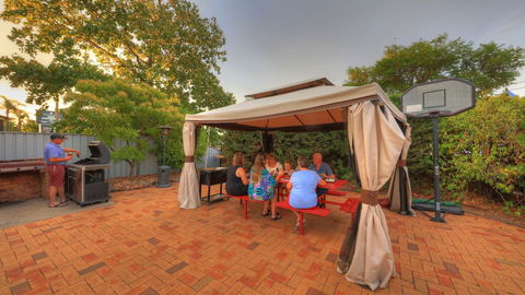 Shearing Shed Motor Inn - Tourism Brisbane 0