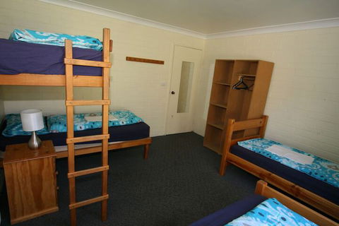 Alpha Centauri Townhouses - Tourism Brisbane 3