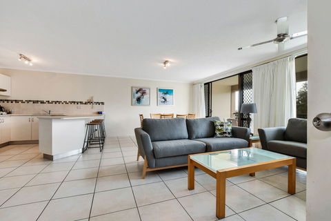 Beachport - Tourism Brisbane 1