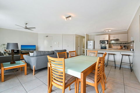 Beachport - Tourism Brisbane 4