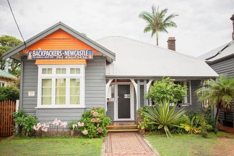 Backpackers Newcastle - Tourism Brisbane 0