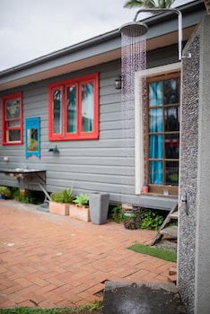 Backpackers Newcastle - Tourism Brisbane 1