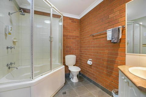 Bendigo Goldfields Motor Inn - Brisbane Tourism 1